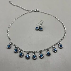 Chic Silver Necklace with Blue Accents